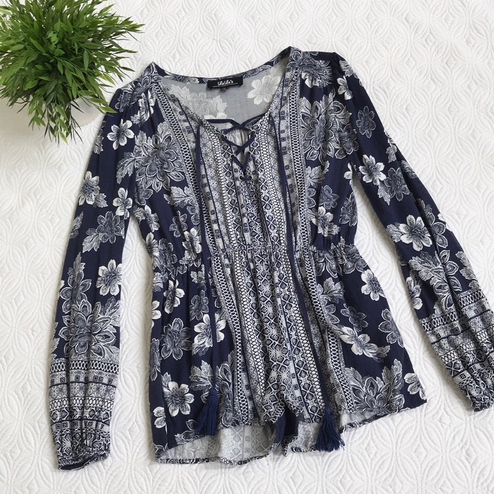 Lulu’s lace up romper with pockets